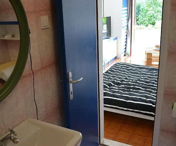 Tinelinn Borik * Zadar